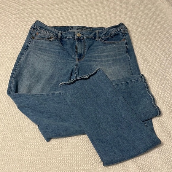 AMERICAN Eagle Straight Stretch Jeans - Picture 2 of 5